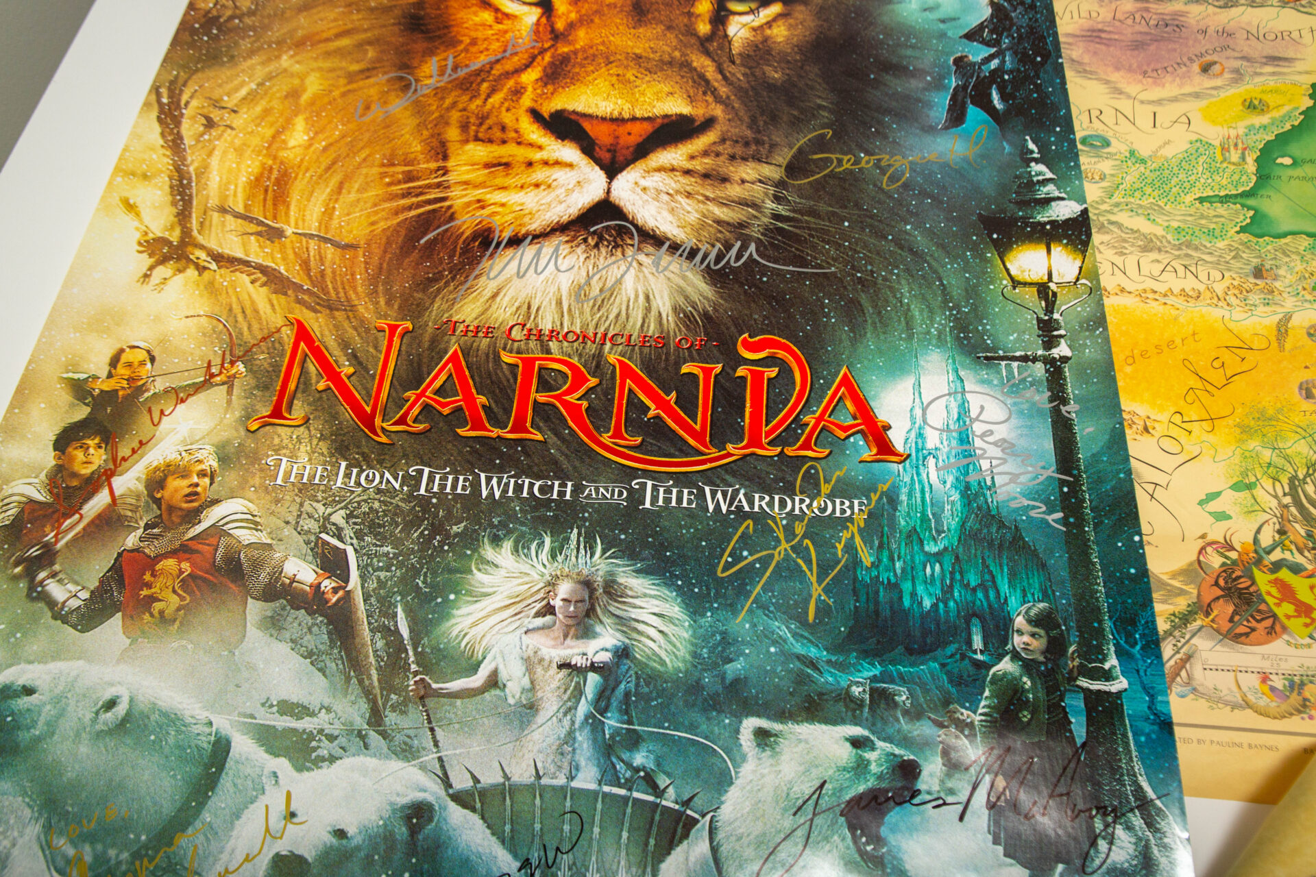 The Chronicles of Narnia Signed Movie Poster - The First Edition Rare Books, image size:1920x1280